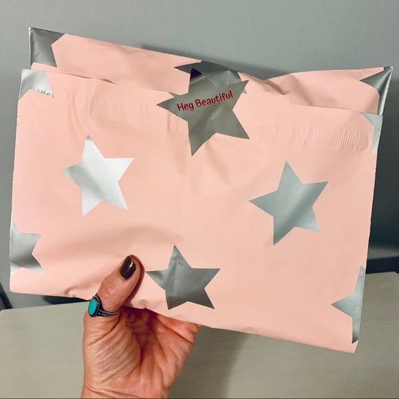 HEY YโALL ๐๐ผ meet your posher ๐ - Picture 10 of 16